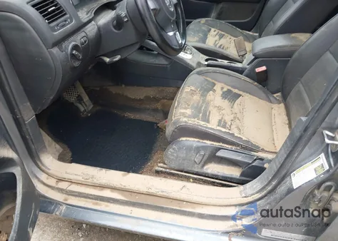 2010 Volkswagen Jetta Se из США, поврежденный, VIN 3VWRZ7AJXAM018241